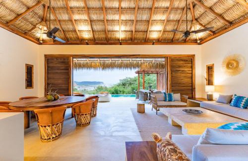 Santa Maria Huatulco Villa | 3064 - Casa Charra