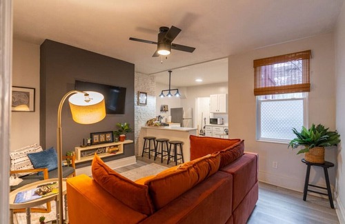 Lower Lawrenceville House | 307 37th St · Lawrenceville Row House - Walk to Everything!