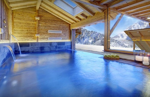 Les Clefs Ski Chalet | 307 m² Chalet ∙ 5 bedrooms ∙ 12 guests