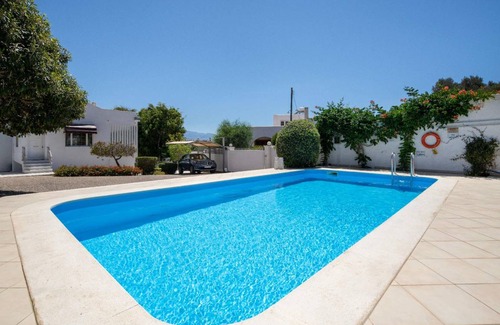 Livadi House | 309 m² House ∙ 4 bedrooms ∙ 8 guests