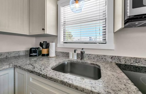 Seagrove Beach Condo | 30A Cozy Getaway - Steps to Sand!