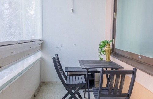 Myyrmaki Apartment | 30m2 studio 500m from Airport/Helsinki city train