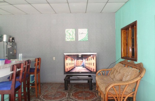 Managua House | 31 ave apartments managua Live like a local! In a Nicaraguan family environment!