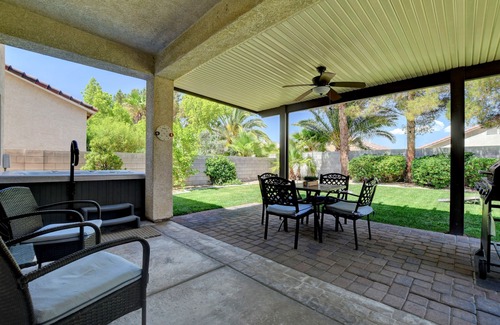 Silverado Ranch House | 31 Day Rental- Arcade & Game Oasis, Jacuzzi, Backyard Fun, and More!