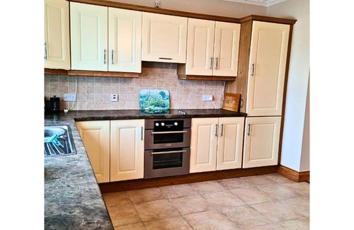 Iascaigh House | 31 Riverbank