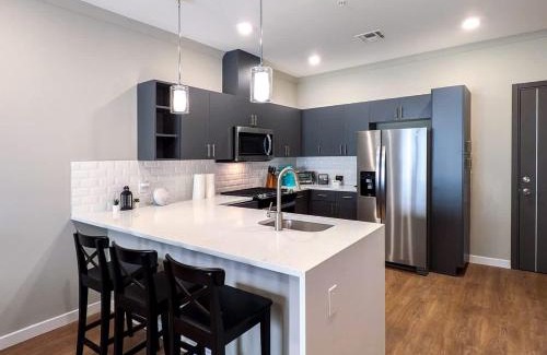 Dunellen Apartment | 312 Modern 1BR Apt Walk to NJT