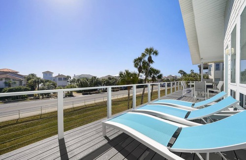 Crystal Shores House | 316 m² House ∙ 5 bedrooms ∙ 12 guests
