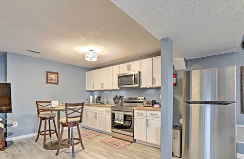 Dale City Apartment | 32 Mi to DC: Lower-Level Woodbridge Apt w/Patio!