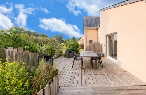 Verrie House | 320 m² House ∙ 4 bedrooms ∙ 11 guests