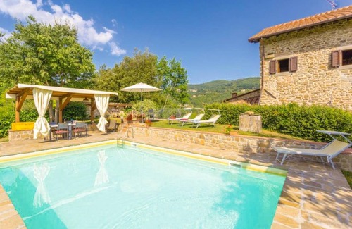 Ortignano Villa | 320 m² Villa ∙ 4 bedrooms ∙ 8 guests