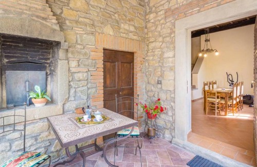 Ortignano Villa | 320 m² Villa ∙ 4 bedrooms ∙ 8 guests