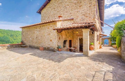 Ortignano Villa | 320 m² Villa ∙ 4 bedrooms ∙ 8 guests