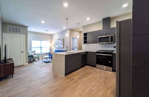 Dunellen Apartment | 328 Modern 2BR Apt Su