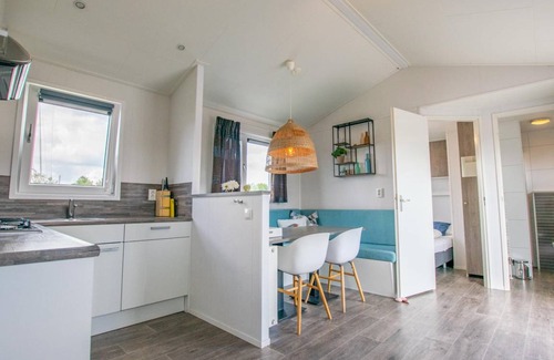 Municipality of Stichtse Vecht Ski Chalet | 33 m² Chalet ∙ 2 bedrooms ∙ 4 guests