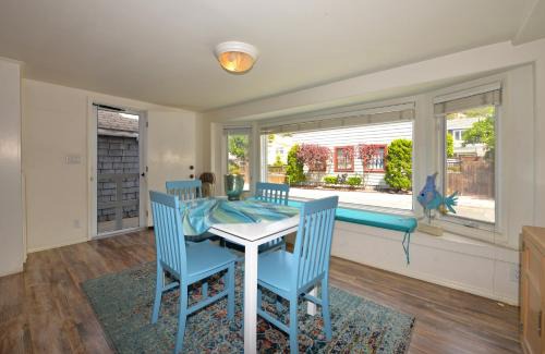 Avalon House | 337CA 337 Catalina