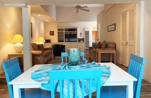 Avalon House | 337CA 337 Catalina