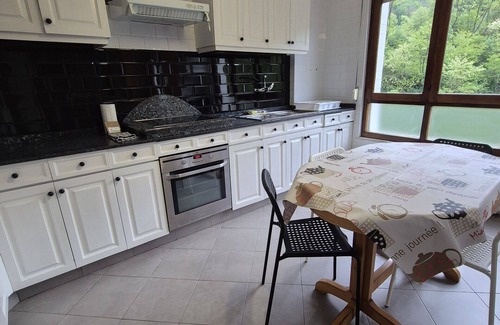 Tuilla Apartment | 33A02 Amplio Apartamento en Tuilla