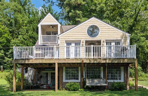 Arnold House | 34 Miles to DC Inauguration on the tranquil waters of Annapolis! 24 mi to Metro