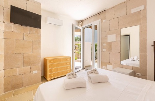 Torre Lapillo House | 3426 Elena Nina Relais - Suite Matrimoniale