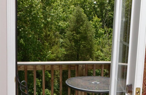 Taylorsville Cottage | 35-Lake and Bourbon Trail Getaway