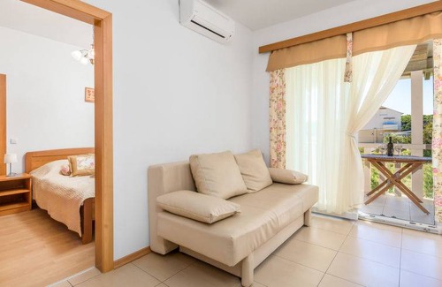 Rab Apartment | 35 m² Apartment ∙ 1 bedroom ∙ 4 guests