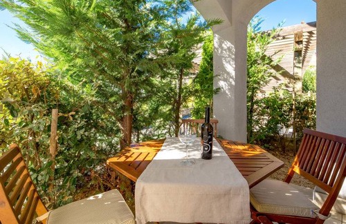 Rab Apartment | 35 m² Apartment ∙ 1 bedroom ∙ 4 guests