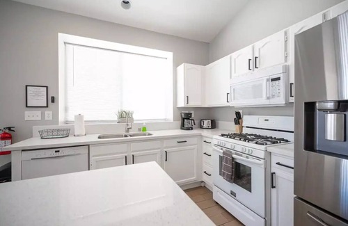 Green Valley House | 35% off Special Green Valley Gem! 3/2 Single Story