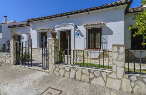 El Bosque House | 350 m² House ∙ 5 bedrooms ∙ 10 guests