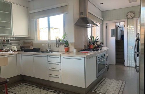 Pinheiros Apartment | 350m² apartment of unique beauty and a homely atmosphere in Vila Madalena, SP