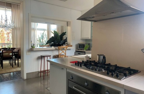 Pinheiros Apartment | 350m² apartment of unique beauty and a homely atmosphere in Vila Madalena, SP