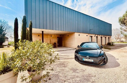 Uzes Villa | 354 m² Villa ∙ 5 bedrooms ∙ 10 guests