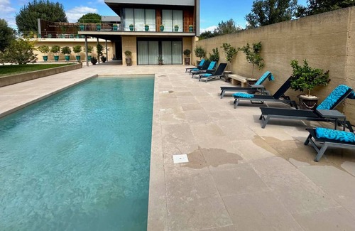 Uzes Villa | 354 m² Villa ∙ 5 bedrooms ∙ 10 guests