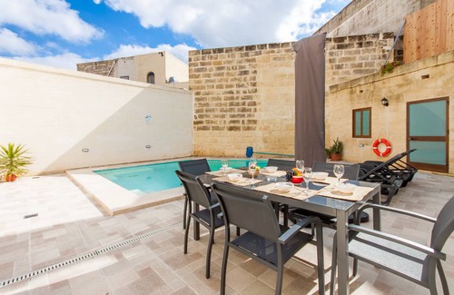 Nadur House | 355 m² House ∙ 7 bedrooms ∙ 15 guests