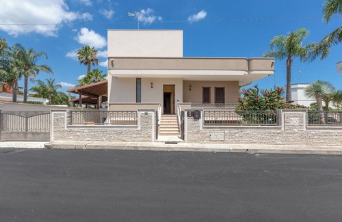 Carpignano Salentino Apartment | 3578 Home In Salento Luna by BarbarHouse