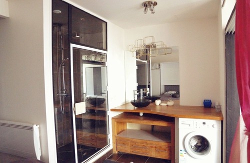 Cachan Apartment | 35m² apartment on the ground floor 20-30 mn from Paris.