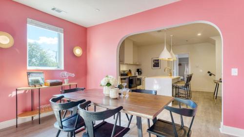 Five Points House | 36 Guests on Music Row Bachelorette Suites Glam Room 5 Minutes to Downtown