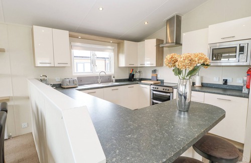 Welton Cottage | 36 RAVEN'S REST, pet friendly, with hot tub in Armathwaite