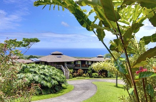 Hana House | 360 Degree Ocean And Mountain Views From This Stunning Home.