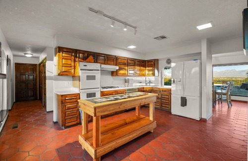 Las Cruces House | 360 Views, Spa, Billiards, Birding, Private, ~7 miles to Mesilla or downtown!