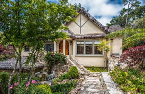 Northwest Carmel House | 3770 Stone's Throw home
