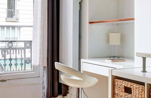 Saint-Merri Apartment | 378 Suite Verrerie - Superb studio in Paris