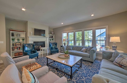 Michigan City Cottage | 379 m² Cabin ∙ 5 bedrooms ∙ 18 guests