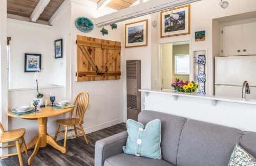 Pacific Grove House | 3804 Mermaid Loft home