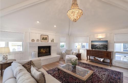 Pacific Grove House | 3817 Caledonia Bay Lookout home