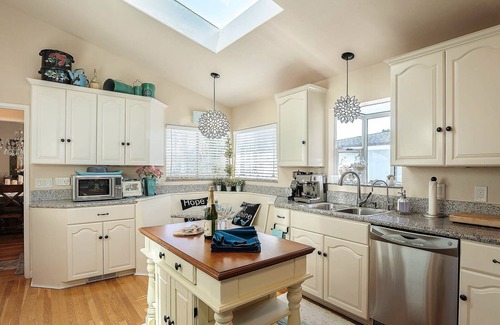 Monterey House | 3827 Betsy's Nest - Adorable Monterey Cottage