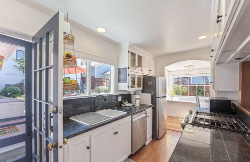 Pacific Grove House | 3866 Skipper - Bay View, Walk to Downtown & Beach