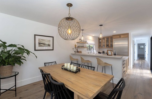 Northeast Carmel House | 3883 Kiwi's Cottage - Immaculate, Prime Location