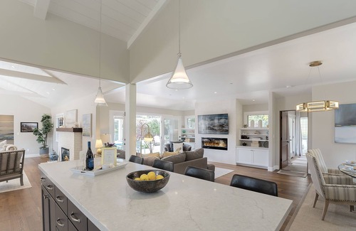 Hatton Fields House | 3888 Seas the Day - Modern, Stylish, Lush Gardens