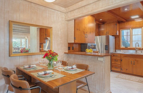 Southeast Carmel House | 3899 On A Lark - Lovely Garden, Walk to Downtown
