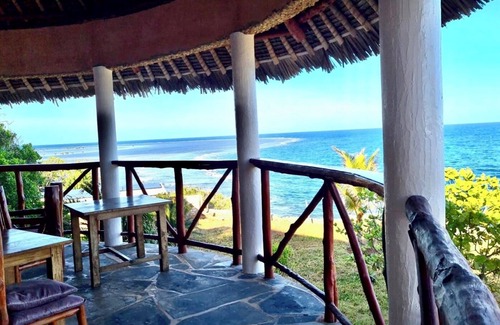 Shimoni House | 38m2 Turtle Suite in a 560 m2 Villa, Indian Ocean View